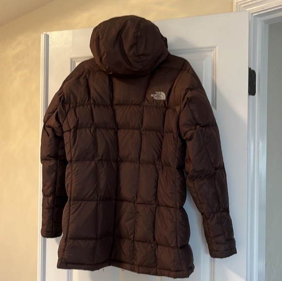 The North Face 600 Transit 2 Parka with Hood Burgundy Small - Picture 2 of 3
